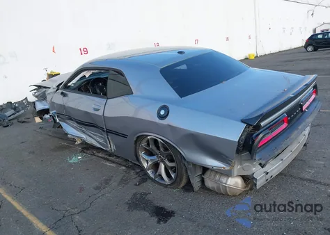 2017 Dodge Challenger Sxt z USA, uszkodzony, nr VIN 2C3CDZAG8HH554657